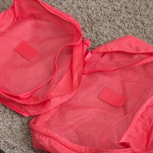 Vibrant Pink Mesh Travel Bags Packing Cubes